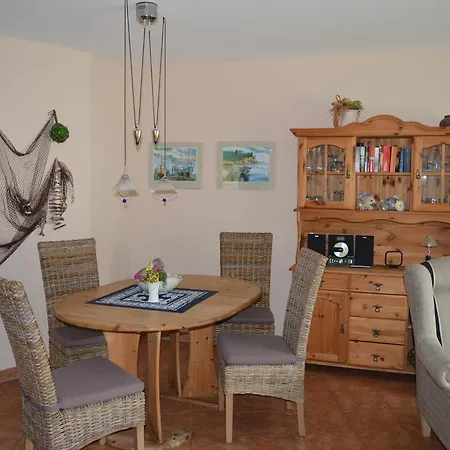 Ferienwohnung Nele 02 Цингст